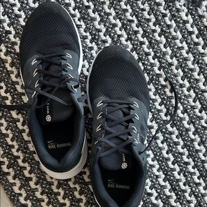 Nike Men’s Black Mesh Athletic Running Shoes